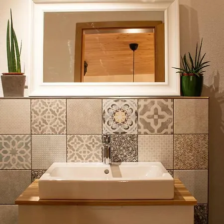 Small Modern Flat With Personal Touch Rust Exterior photo