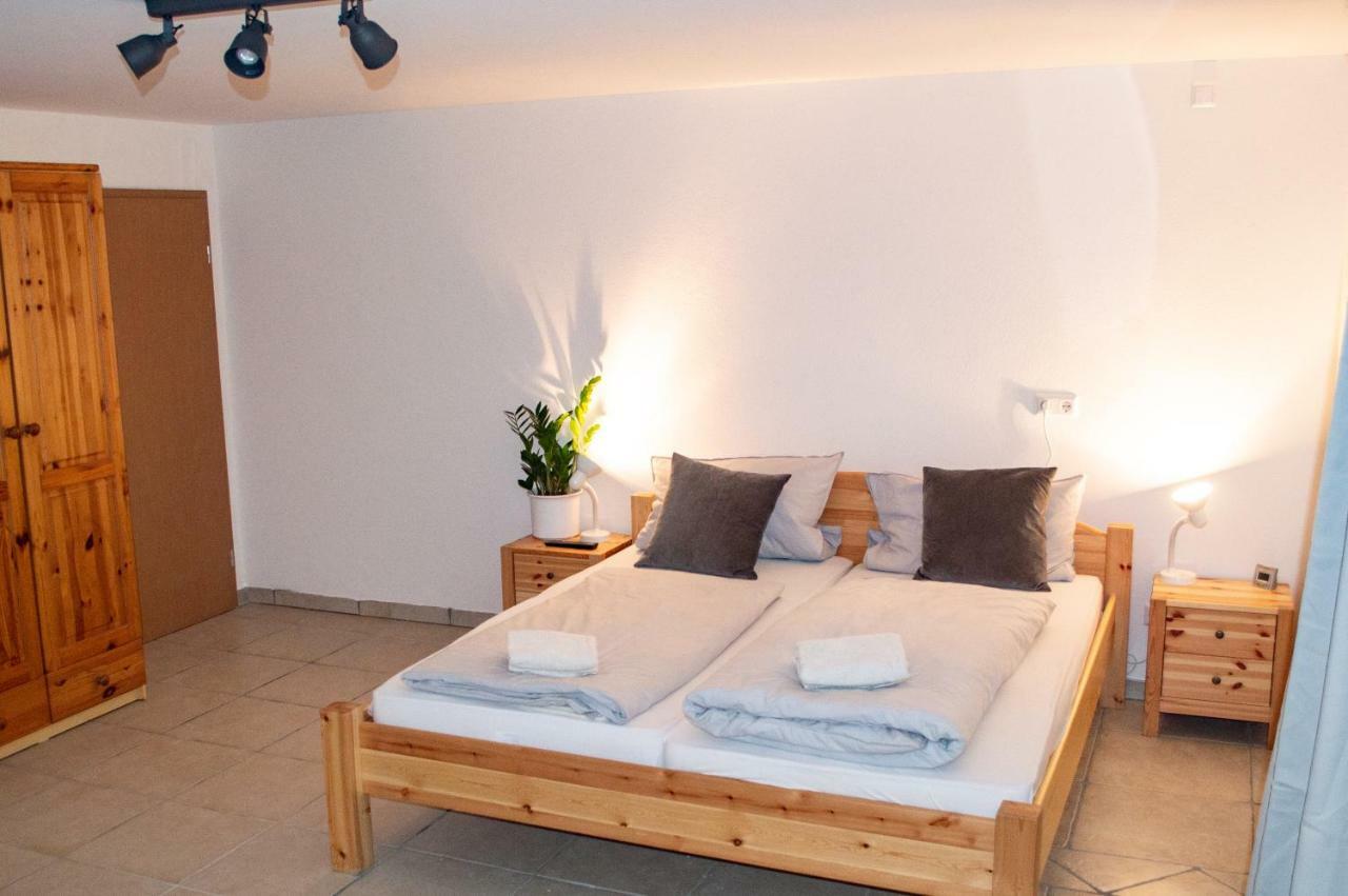 Small Modern Flat With Personal Touch Appartement *